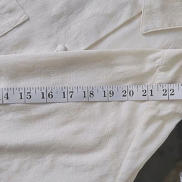 Vtg Talbots ivory floral textured long sleeve button-down shirt - Picture 12 of 14